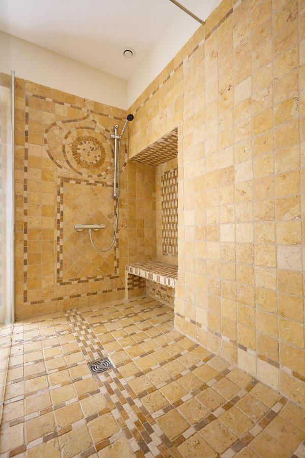 Gite Des Caves Secretes Tiffauges Exterior photo
